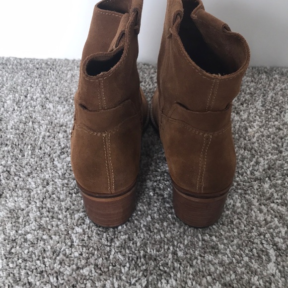 Dolce Vita Grayden Boot, Size 8 - Picture 3 of 7